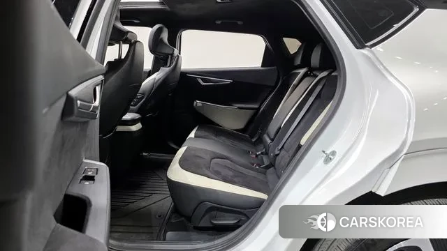 Kia EV6 2023 Белый из Кореи, фото 3
