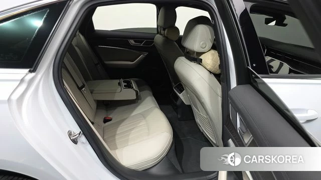 Audi A6 (C8) 2022 Белый из Кореи, фото 3