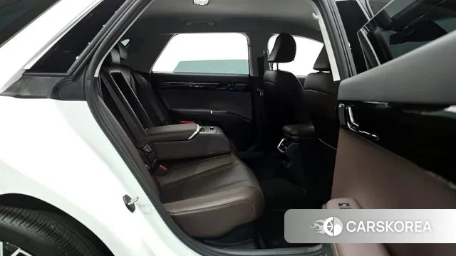 Hyundai Grandeur Hybrid (GN7) 2023 Белый из Кореи, фото 3