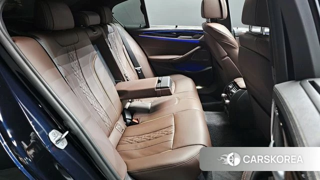 BMW 5 Series (G30) 2022 Черный из Кореи, фото 3