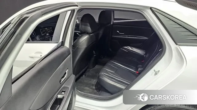 Hyundai Avante Hybrid (CN7) 2022 Белый из Кореи, фото 3