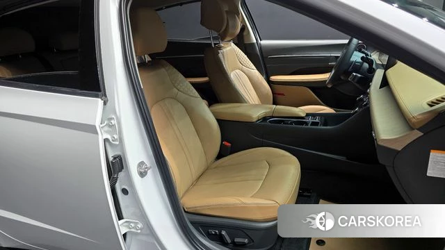 Hyundai Sonata D Edge Hybrid (DN8) 2023 Белый из Кореи, фото 3