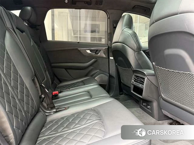Audi SQ7 2024 Черный из Китая, фото 3