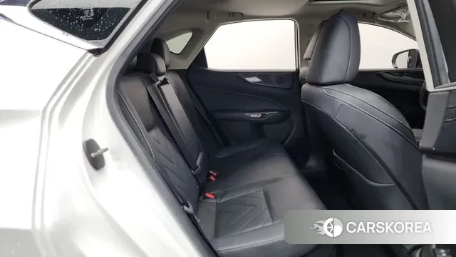 Lexus NX350h Second generation 2022 Белый из Кореи, фото 3