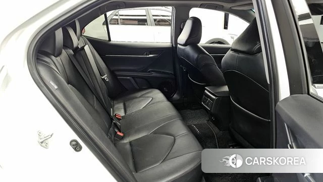 Toyota Camry (XV70) 2020 Белый из Кореи, фото 3