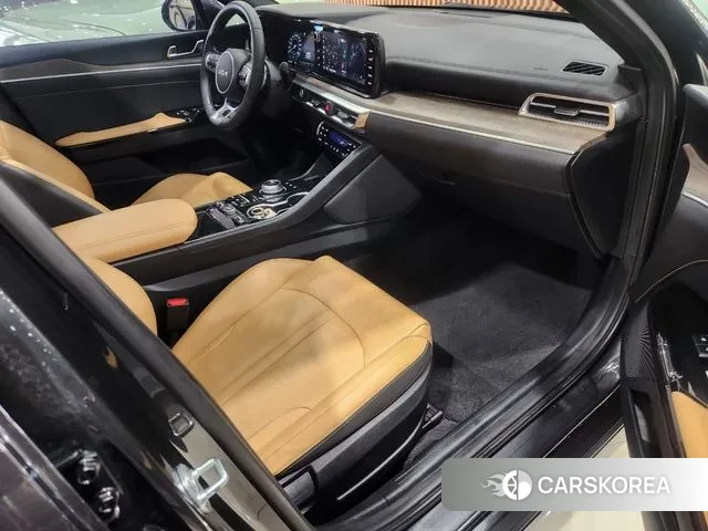 Kia K5 3rd generation 2021 Серый из Кореи, фото 3