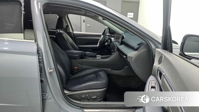 Hyundai Sonata D Edge (DN8) 2024 Серебристо-серый из Кореи, фото 3
