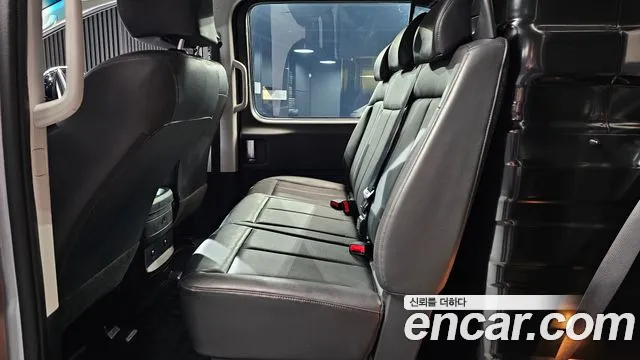 Hyundai Staria 2022 Серебристо-серый из Кореи, фото 3