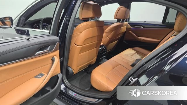 BMW 5 Series (G30) 2022 Черный из Кореи, фото 3