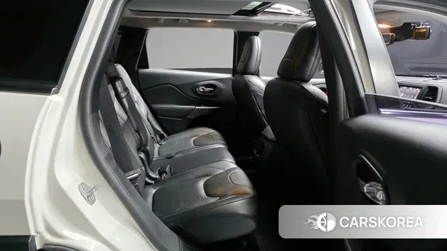 Jeep Cherokee (KL) 2018 Белый из Кореи, фото 3