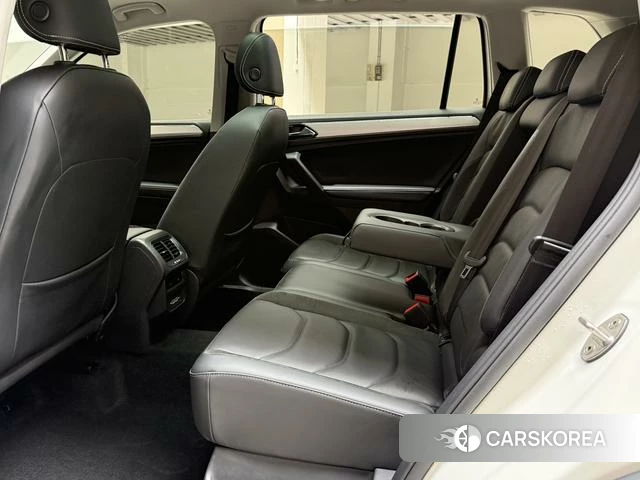 Volkswagen Tiguan L 2021 Белый из Китая, фото 3