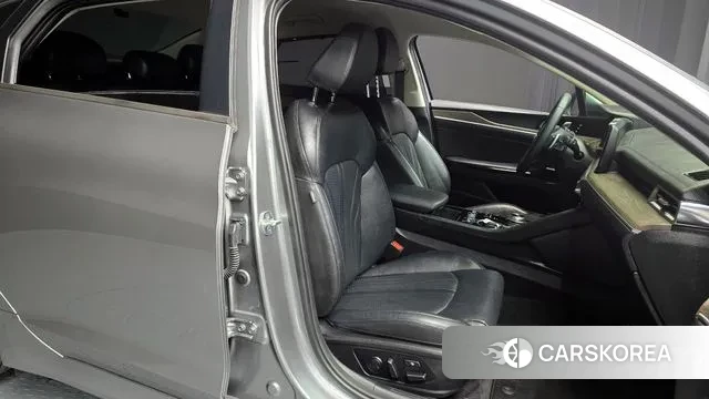 Kia K5 3rd generation 2020 Серебряный из Кореи, фото 3