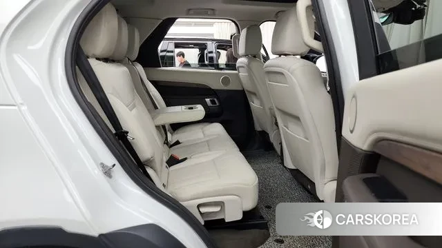 Land Rover Discovery 5 2018 Белый из Кореи, фото 3