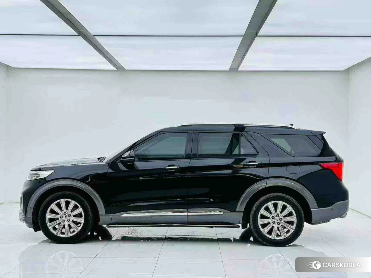Ford Explorer 2020 Черный из Китая, фото 3