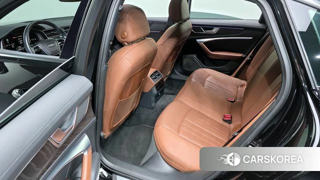 Audi A6 (C8) 2021 Черный из Кореи, фото 3