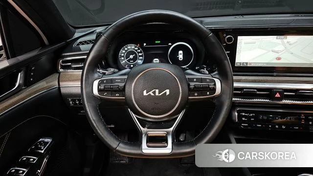 Kia K5 3rd generation 2023 Белый из Кореи, фото 3