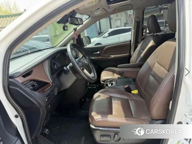 Toyota Sienna 2019 Белый из Кореи, фото 3