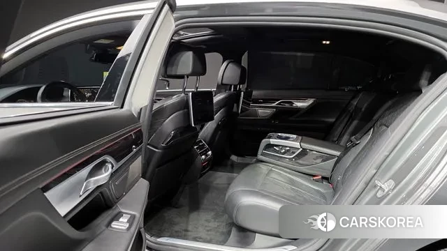 BMW 7 Series (G11) 2019 Серый из Кореи, фото 3