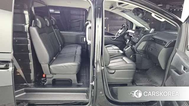 Hyundai Staria 2022 Черный из Кореи, фото 3