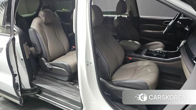 Kia The New Carnival 4th Generation 2025 Белый из Кореи, фото 3