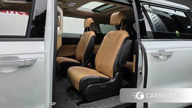 Kia Carnival 4th generation 2023 Белый из Кореи, фото 3