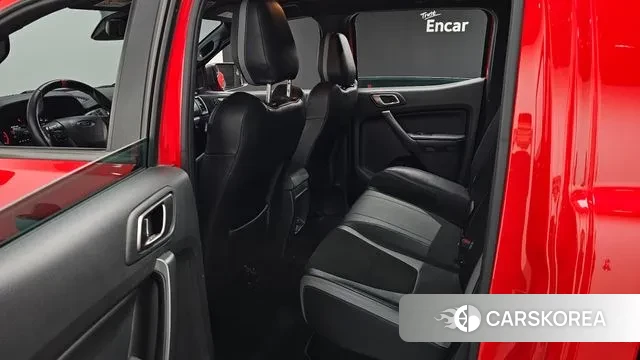 Ford Ranger 3rd Generation 2021 Красный из Кореи, фото 3