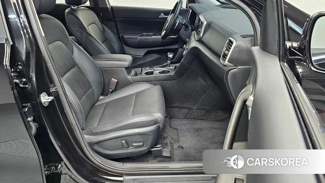 Kia Sportage The Bold 2021 Черный из Кореи, фото 3