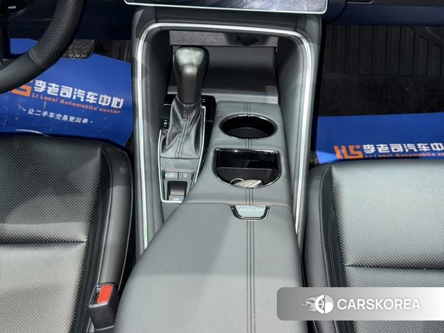 Toyota Asian dragon 2025 Белый из Китая, фото 3