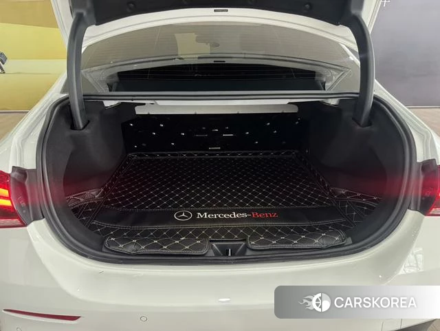 Mercedes-Benz Class A 2022 Белый из Китая, фото 3