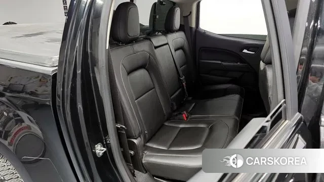 Chevrolet (GM Daewoo) Real New Colorado 2022 Черный из Кореи, фото 3