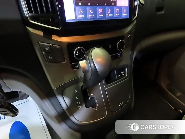 Hyundai The New Grand Starex 2018 Черный из Кореи, фото 3