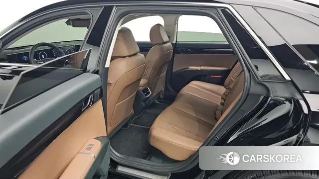 Hyundai Grandeur Hybrid (GN7) 2023 Черный из Кореи, фото 3