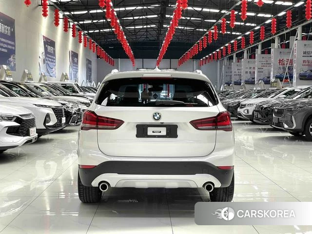 BMW X1 2021 Белый из Китая, фото 3