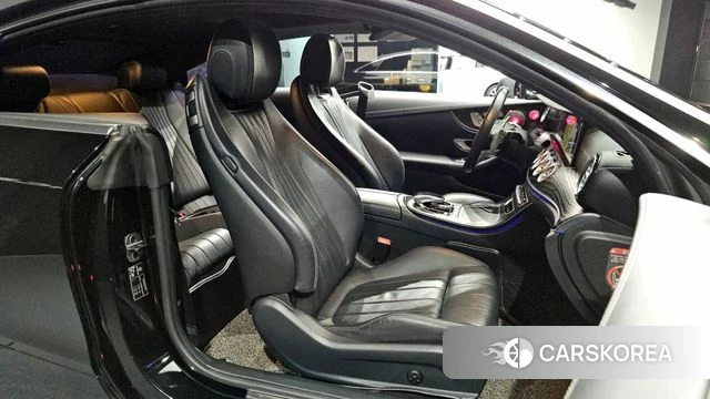 Mercedes-Benz E-Class W213 2018 Черный из Кореи, фото 3