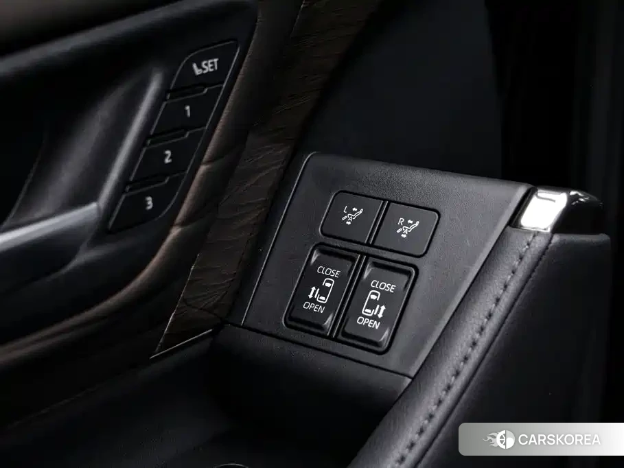 Toyota Elfa 2024 Черный из Китая, фото 3