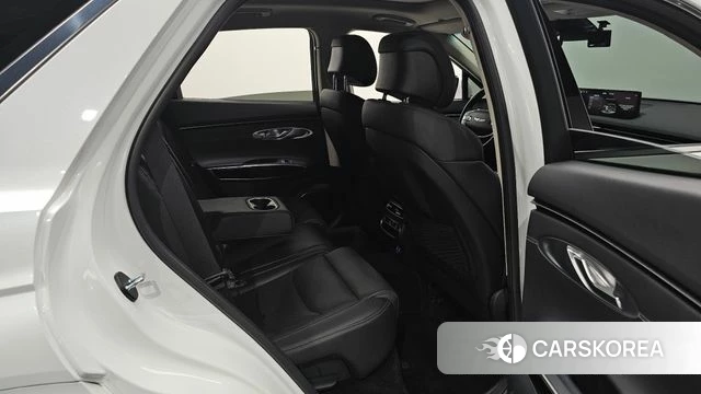Genesis GV70 2024 Белый из Кореи, фото 3