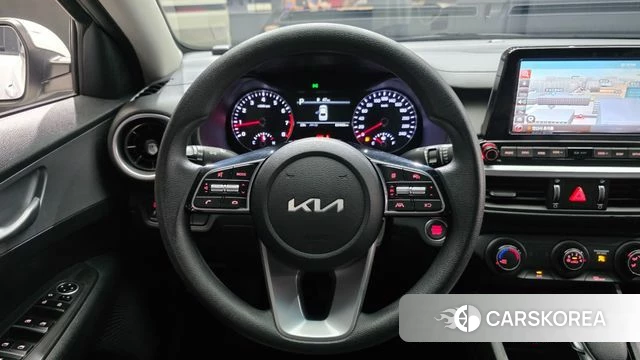 Kia The New K3 2nd generation 2022 Белый из Кореи, фото 3