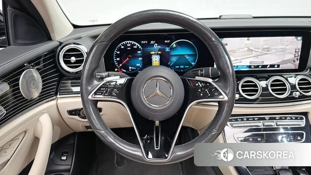 Mercedes-Benz E-Class W213 2021 Черный из Кореи, фото 3