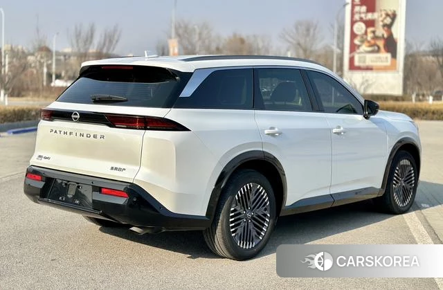Nissan Exploring the land 2024 Белый из Китая, фото 3