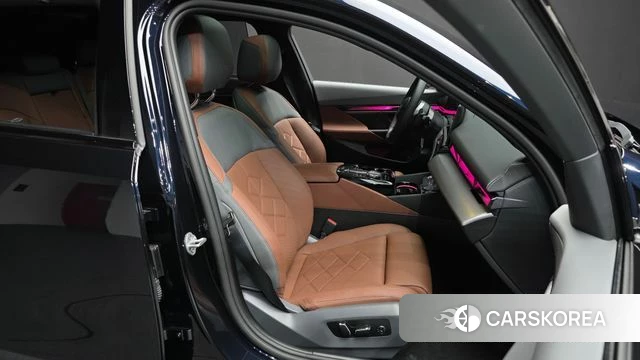BMW 5 Series (G60) 2026 Черный из Кореи, фото 3