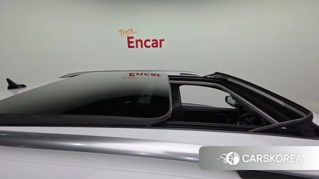 Volkswagen Tiguan second Generation 2023 Белый из Кореи, фото 3