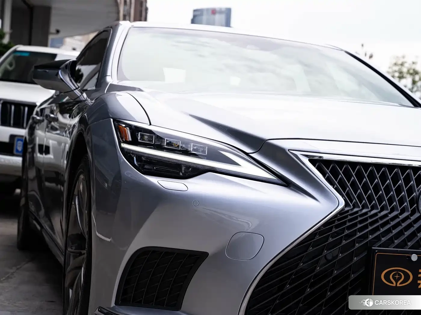 Lexus LS 2021 Silver/gray из Китая, фото 3