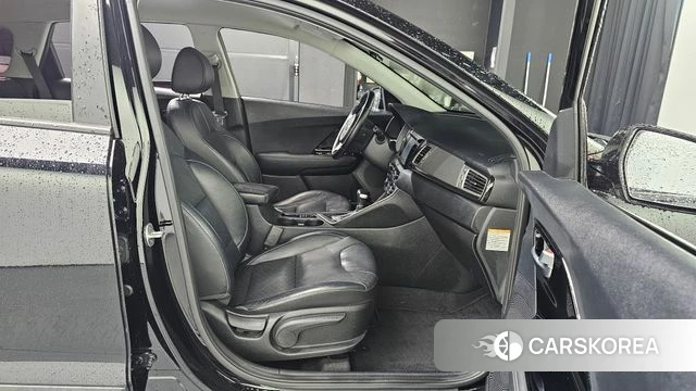 Kia Niro 2019 Черный из Кореи, фото 3