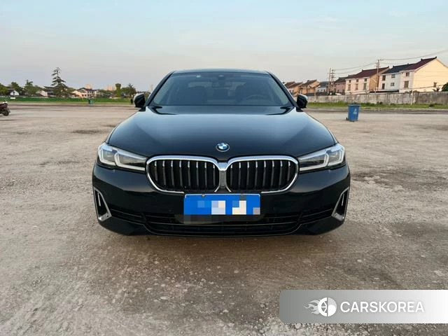 BMW 5 series 2021 Черный из Китая, фото 3