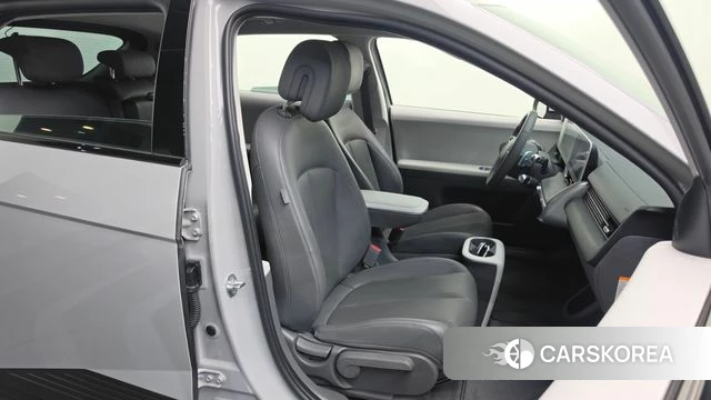 Hyundai Ionic 5 2022 Серебристо-серый из Кореи, фото 3