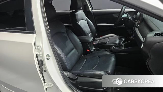 Kia Come New K3 2019 Белый из Кореи, фото 3