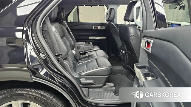 Ford Explorer 6th Generation 2021 Черный из Кореи, фото 3