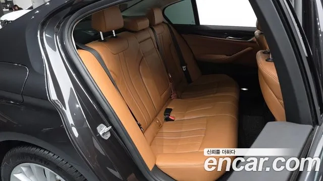 BMW 5 Series (G30) 2018 Серый из Кореи, фото 3