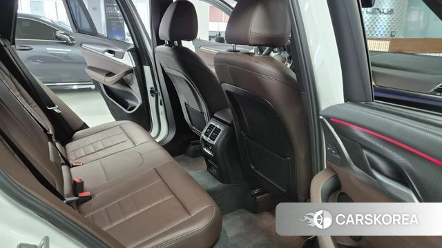 BMW X3 (G01) 2024 Белый из Кореи, фото 3