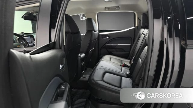 Chevrolet (GM Daewoo) Real New Colorado 2022 Черный из Кореи, фото 3